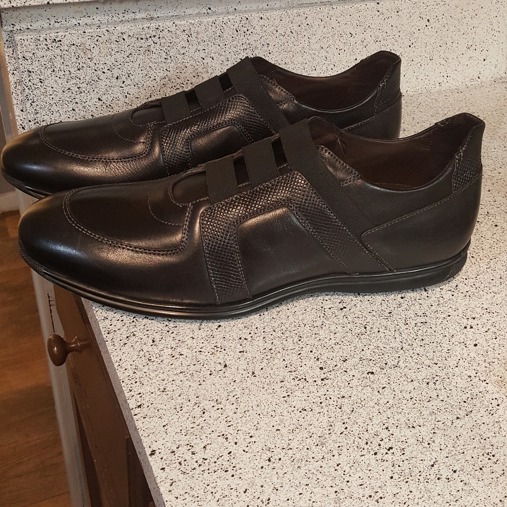 Bacco Bucci Dani Size 11.5 can also fit 12..black